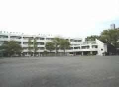 Primary school. Hon'yado up to elementary school (elementary school) 843m