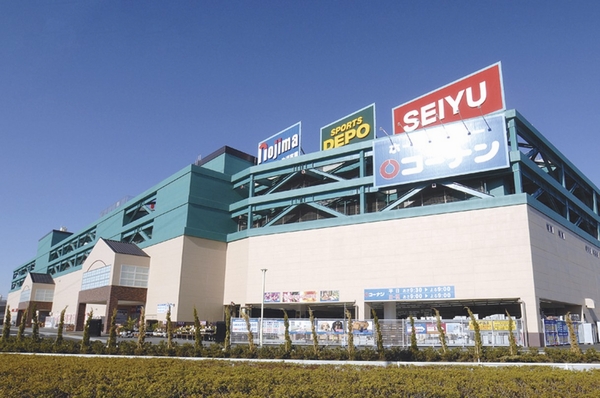 Other.  [Shopping center (1 minute walk)] Seiyu, Ltd. ・ Home improvement Konan ・ Nojima (consumer electronics retailer) ・ Sports Depot (sporting goods store) ・ Cut factory (barber shop) ・ Pizza Les Kultur (pizza shop) is opened