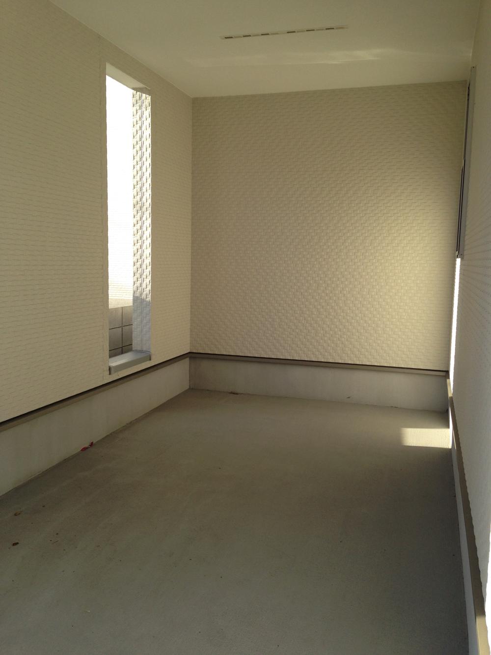 Parking lot. Local (12 May 2013) Shooting