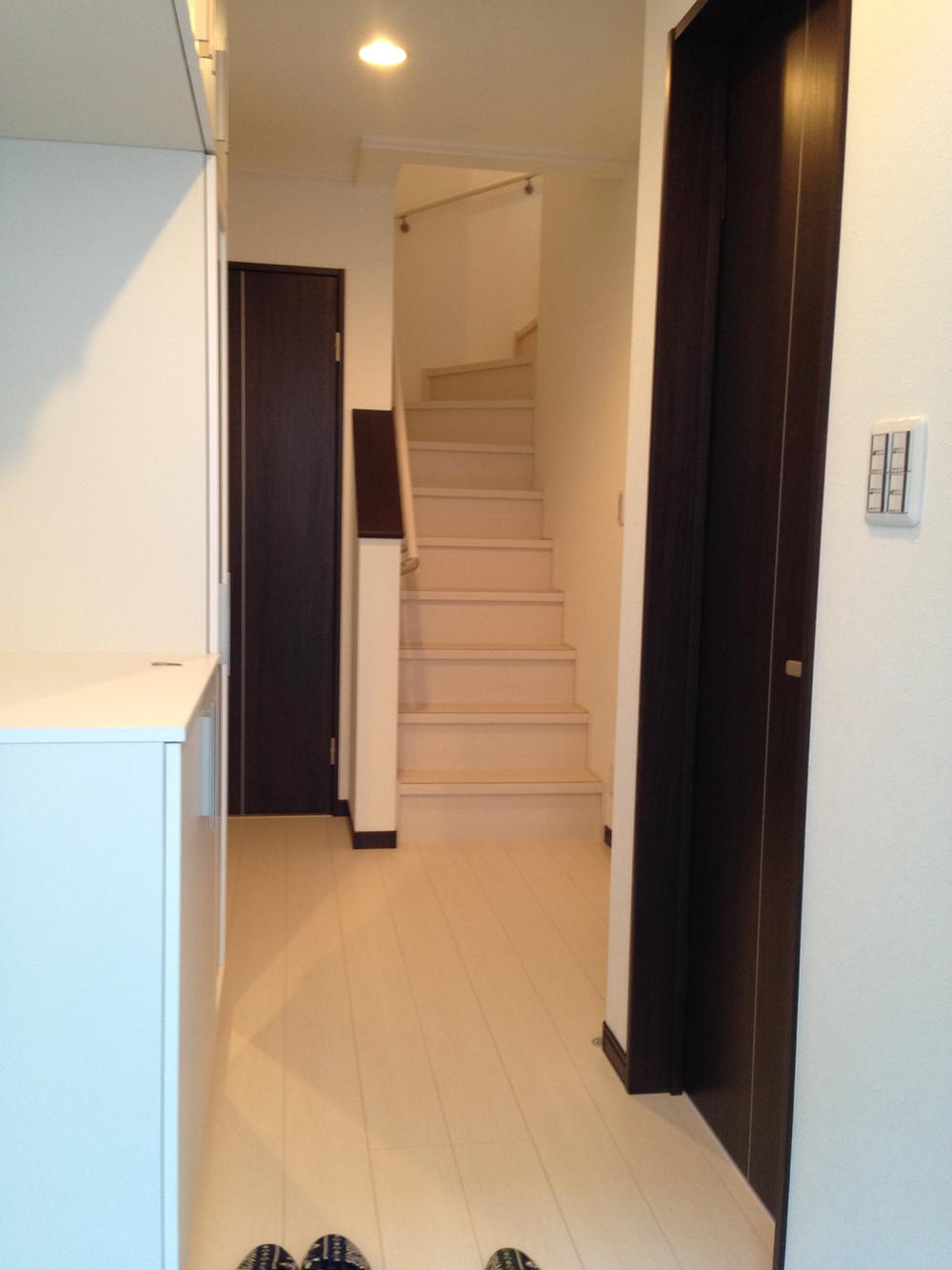 Entrance. Local (12 May 2013) Shooting