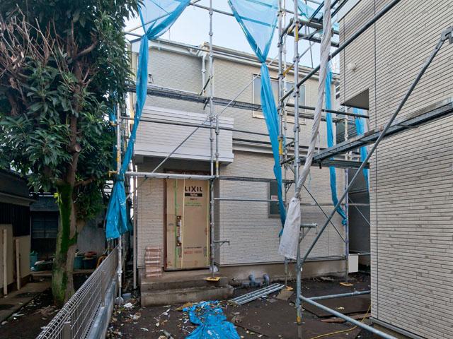 Local appearance photo. Local (11 May 2013) Shooting