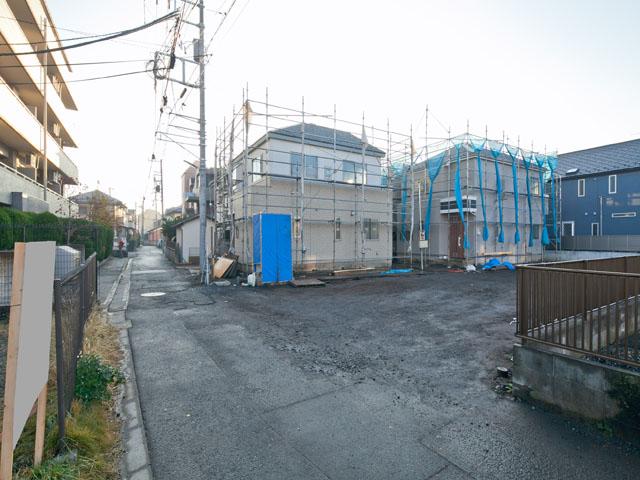 Local appearance photo. Local (12 May 2013) Shooting