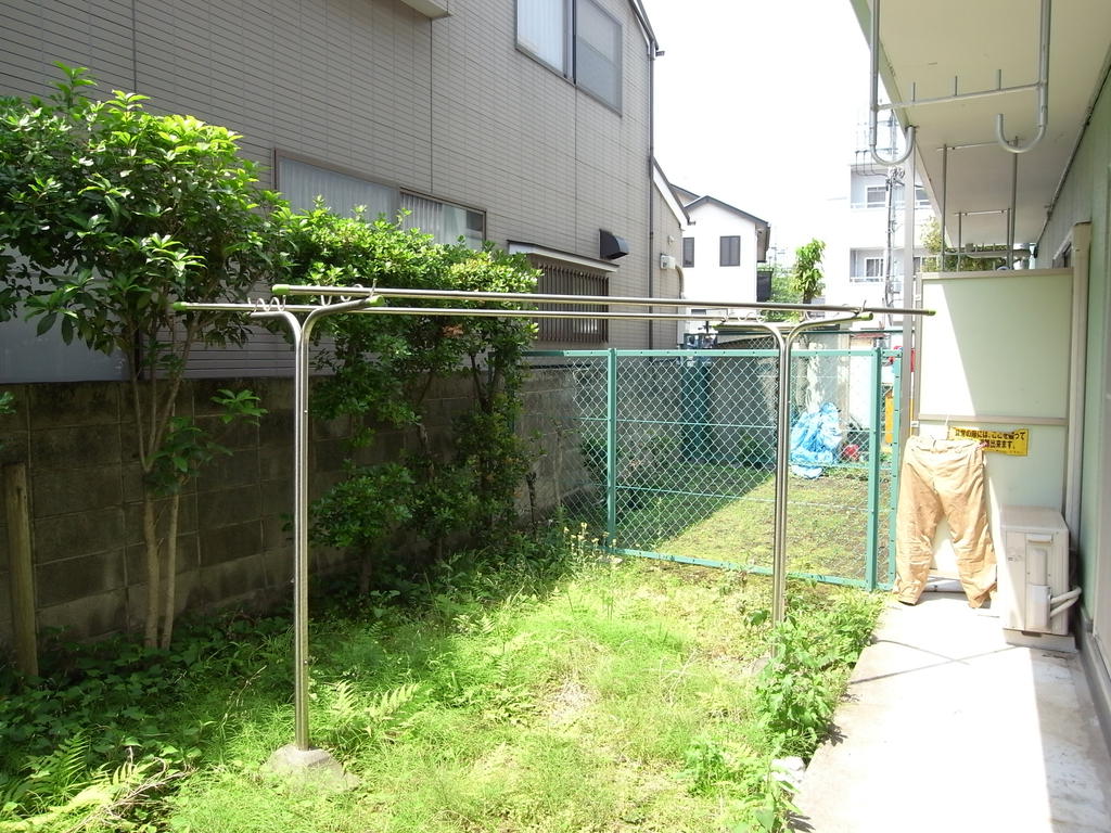 Balcony.  ◆ terrace