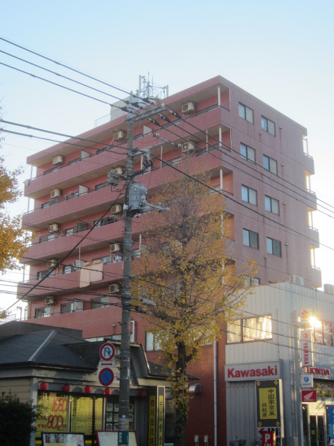 Building appearance. It is the appearance when viewed from the Koshu Kaido