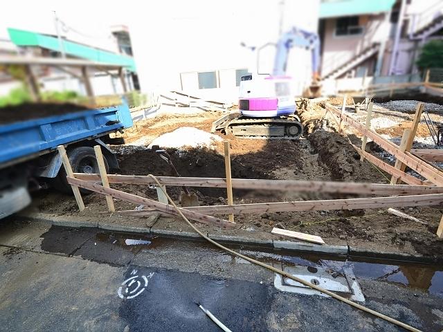 Local appearance photo. 1 Building During construction