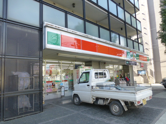 Convenience store. Thanks Bubaigawara store up (convenience store) 161m