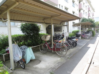 Other common areas. It is a roof with bicycle parking