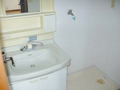 Bath. With Dresser