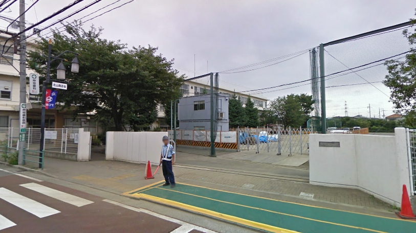 Primary school. 351m to Fuchu seventh Small (Elementary School)