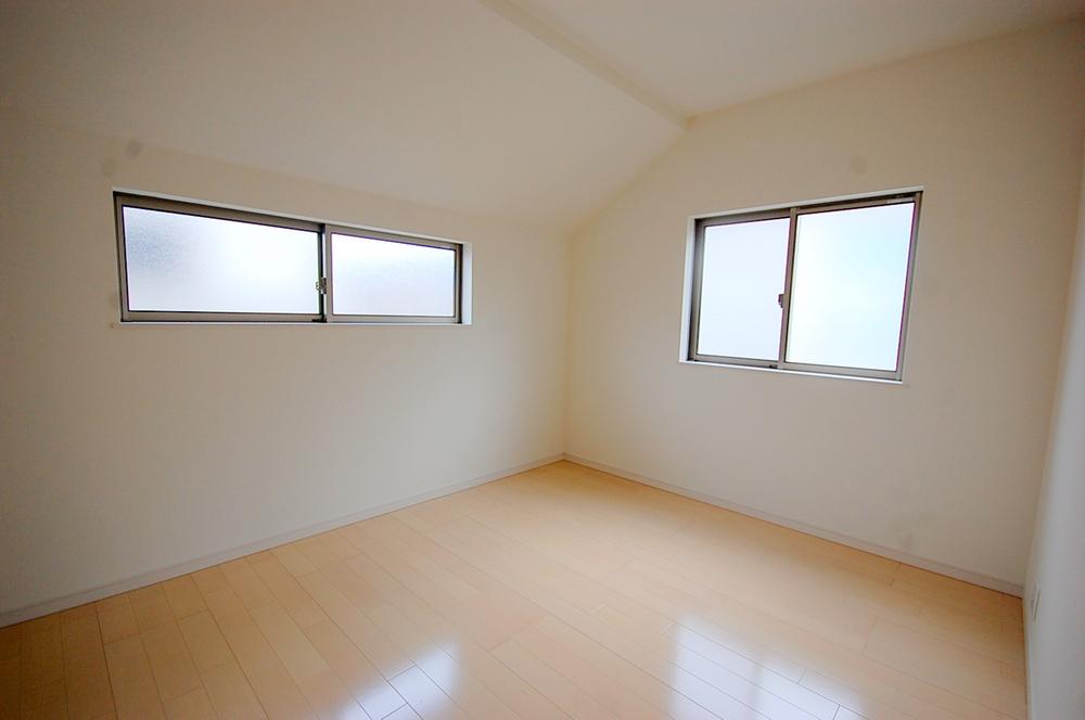 Non-living room. Local (September 2013) Shooting