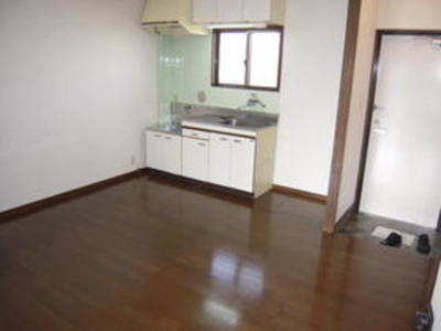 Living and room. Dining floor Terauddo new replaced.