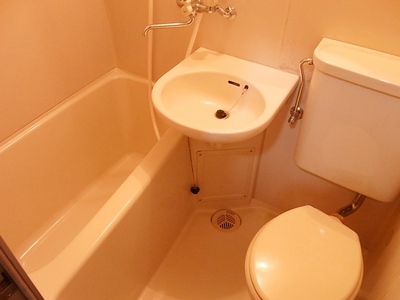 Toilet. It is the space of the split and spread