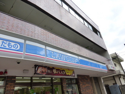 Convenience store. 600m to a convenience store (convenience store)