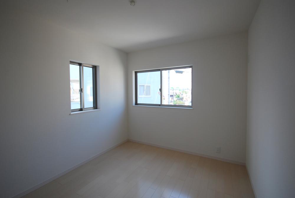 Same specifications photos (Other introspection). Example of construction