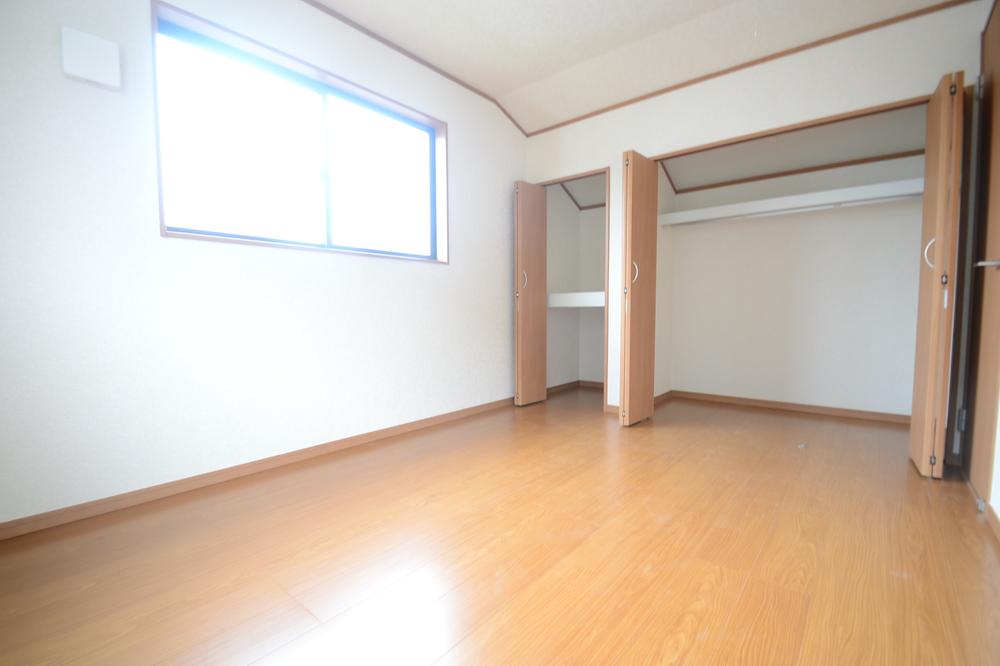 Non-living room. Western-style 6 Pledge Closet & things Irizuke