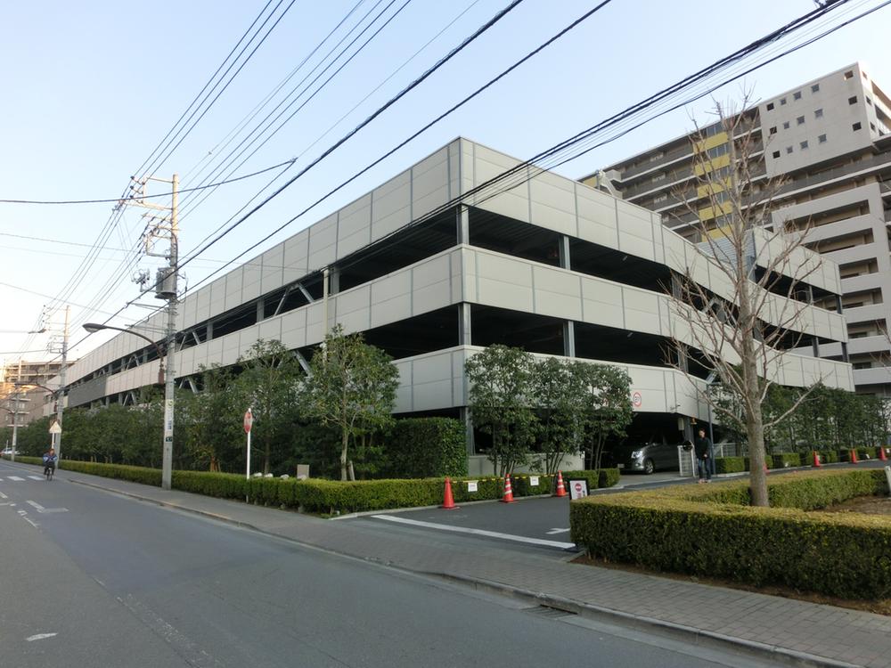 Parking lot. Common area is a self-propelled parking. Per month with 100% conditioned Parking 600 ~ It is 6500 yen.
