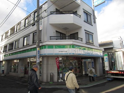 Convenience store. 150m to Family Mart (convenience store)