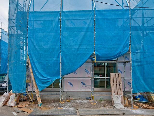 Local appearance photo. Local (11 May 2013) Shooting