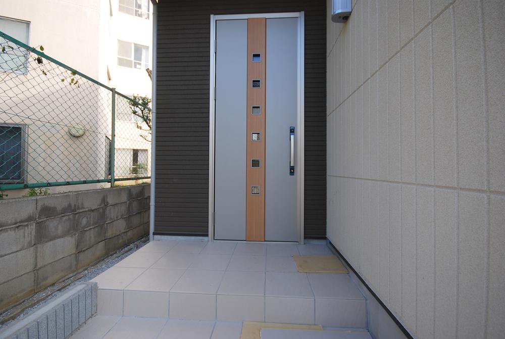 Entrance. Local (2013 December shooting)