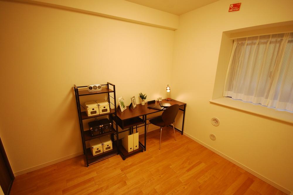 Non-living room. Indoor (12 May 2013) Shooting