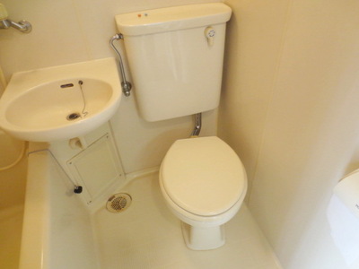 Toilet. Bathroom ・ Cleaning is also happy to