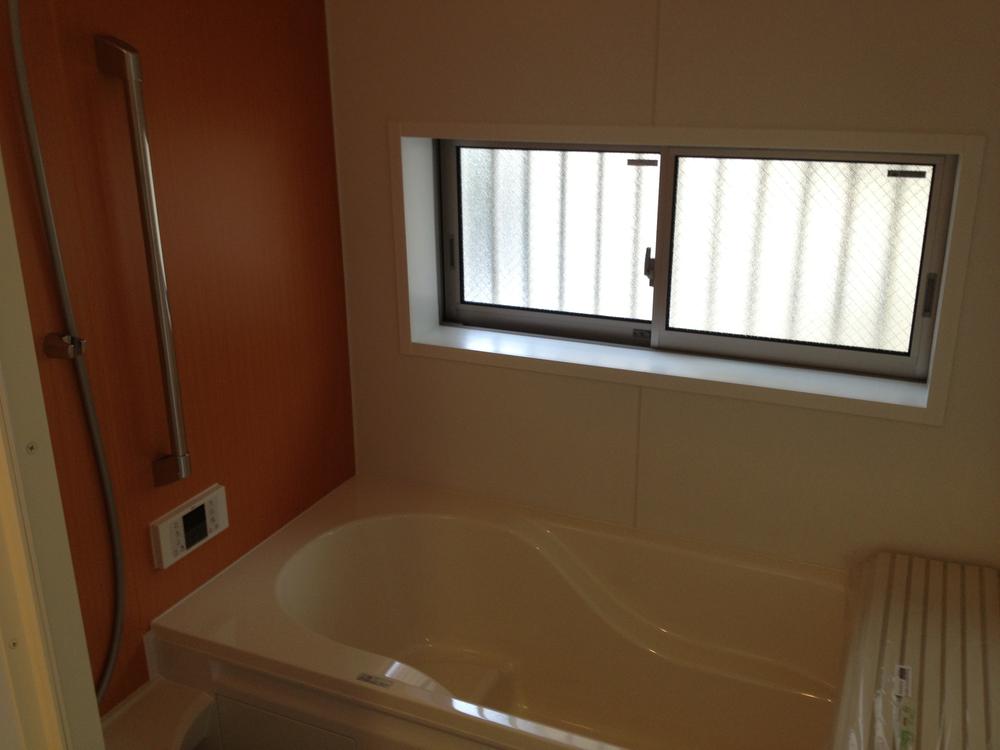 Bathroom. Local (12 May 2013) Shooting