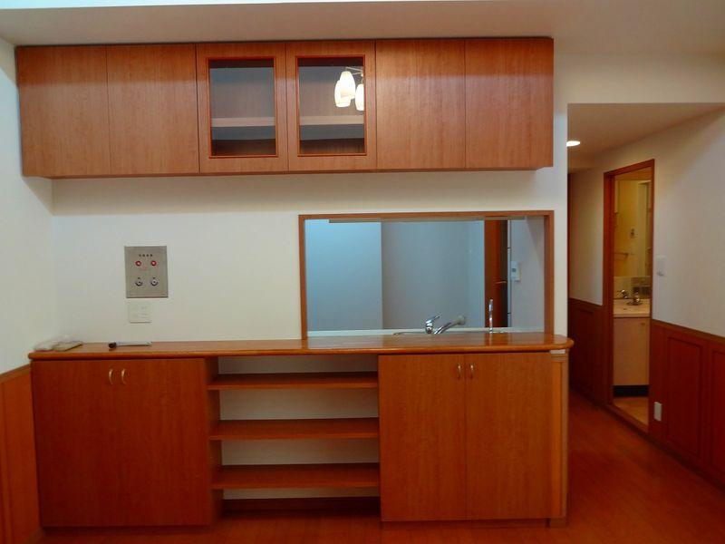 Receipt. Kitchen storage