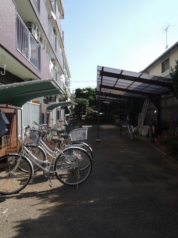 Other common areas.  ◆ Bicycle parking is also long-lasting bicycle to prevent from the rain because it Covered ◆