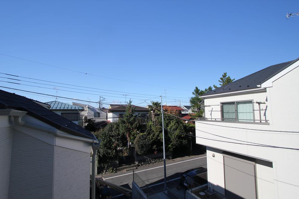 View photos from the dwelling unit. Living environment is good per quiet residential area ☆