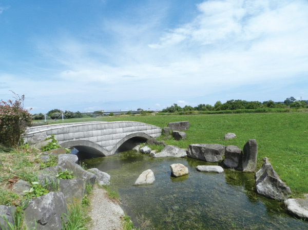 Surrounding environment. Tama River Water Park (about 2400m / Bicycle about 10 minutes)