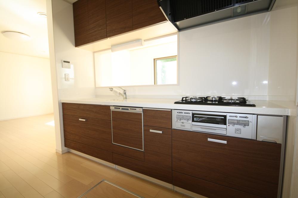 Kitchen. Indoor (September 2013) Shooting