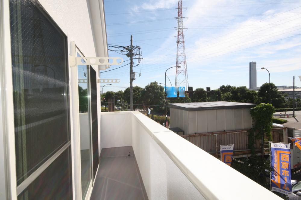 Balcony. Local (September 2013) Shooting Building 2