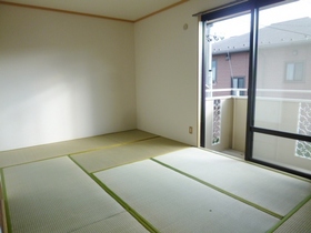 Living and room. Is the spread of Japanese-style room