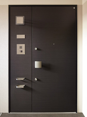 Security.  [CP Mark certified entrance door] Pry or incorrect tablets, It has adopted the entrance door of the CP certification system compatible with a high security performance against such duplication of key. (Same specifications)