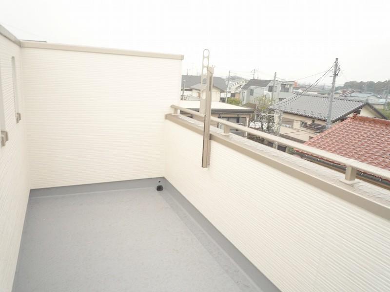 Other local. roof balcony