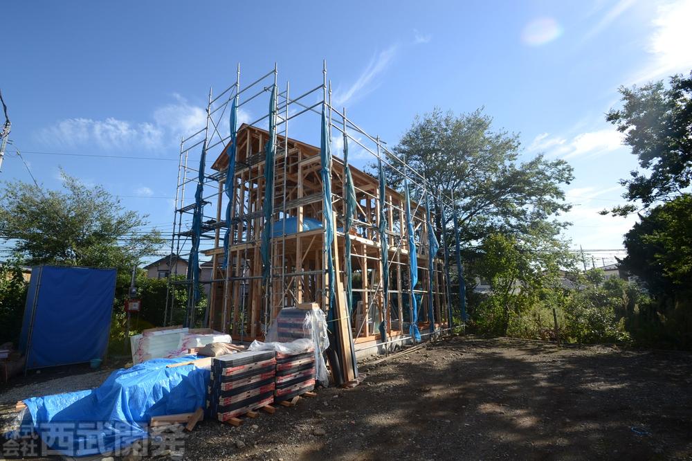 Local photos, including front road. Local (September 2013) Shooting