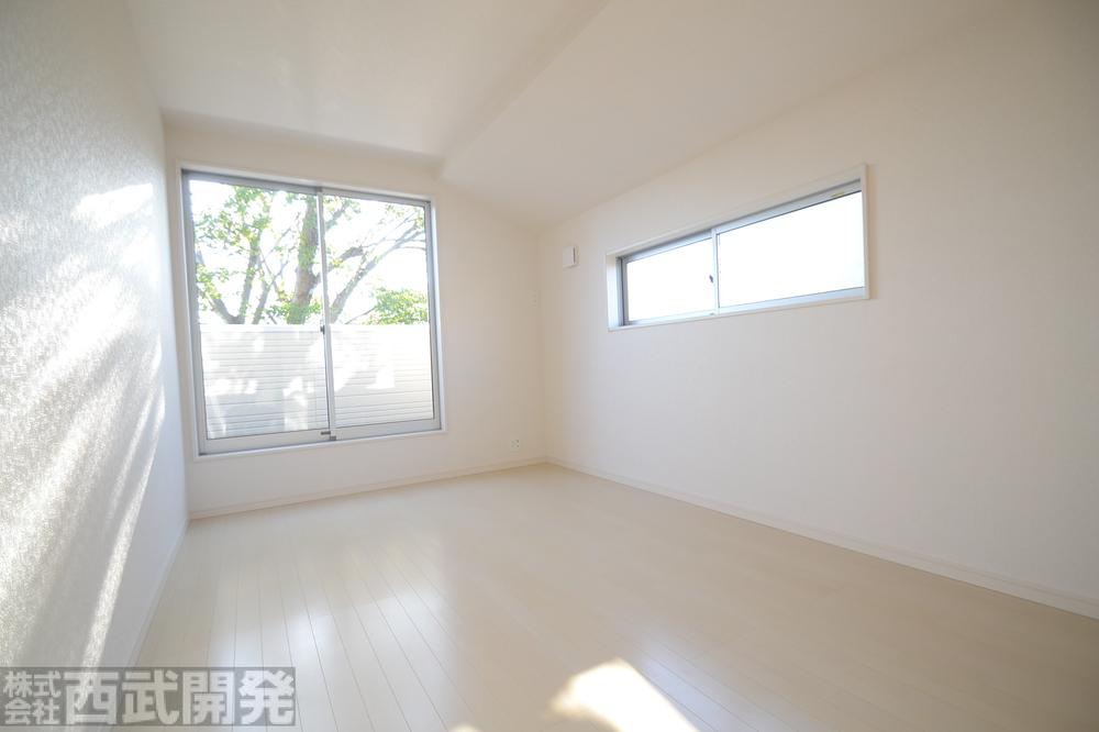 Non-living room. Western-style 7.25 Pledge Closet × 2