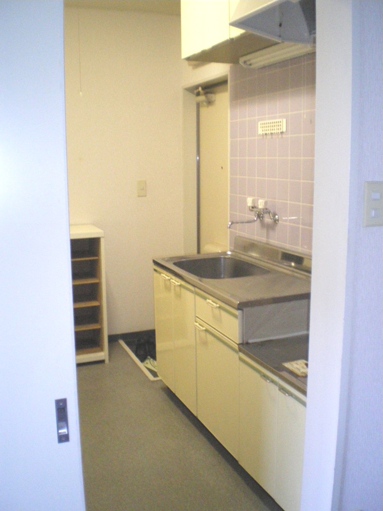 Kitchen. No. 202 rooms