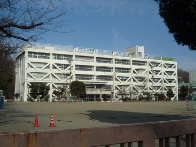 Junior high school. 530m up to municipal Fuchu seventh junior high school (junior high school)