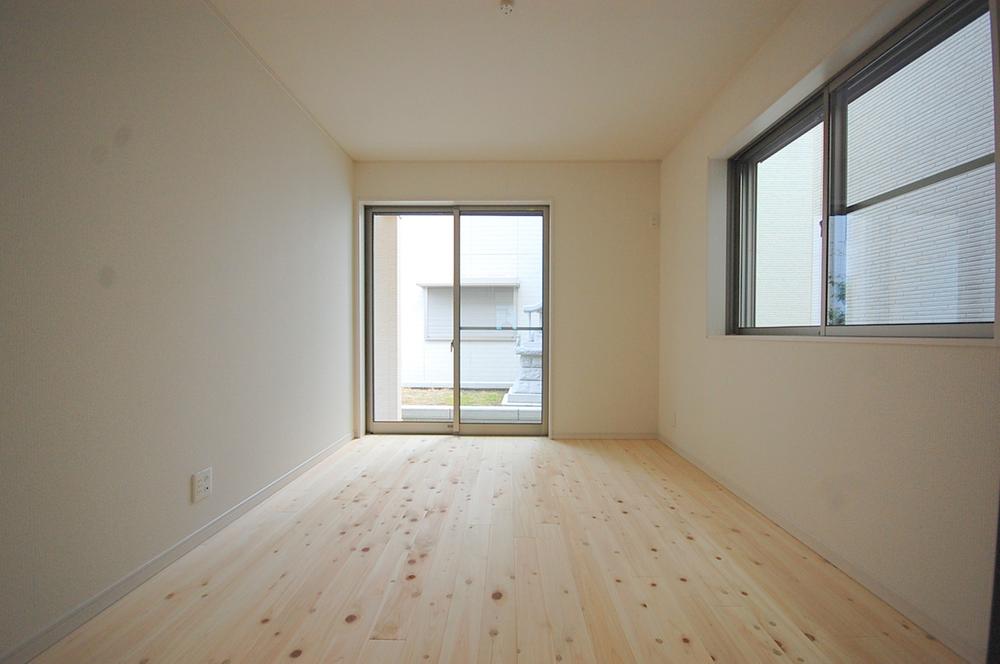 Non-living room. Indoor (September 2013) Shooting