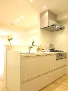 Kitchen. ~ It is in a new interior renovation. 2014 / 1 / 25 scheduled for completion ~ Your preview is possible at any time.  The field situation, There is the case that specifications may be changed.  System kitchen of state-of-the-art amenities