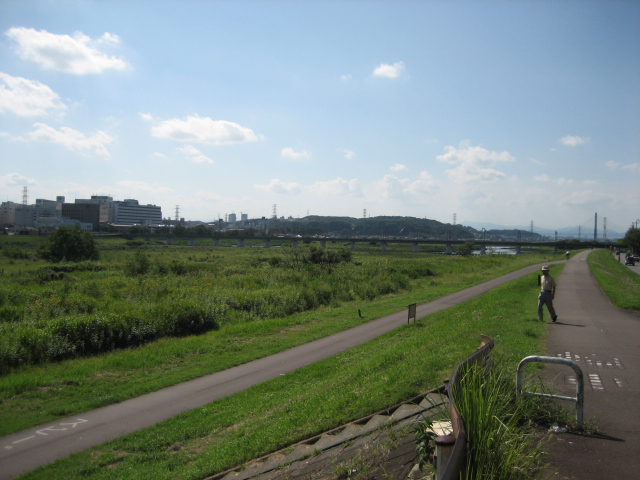 Other. Walk to the Tama River 1 minute