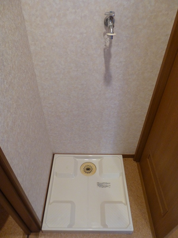 Other Equipment.  ◆ Waterproof plate 60 × 60 ◆ Dressing room is the door ◆