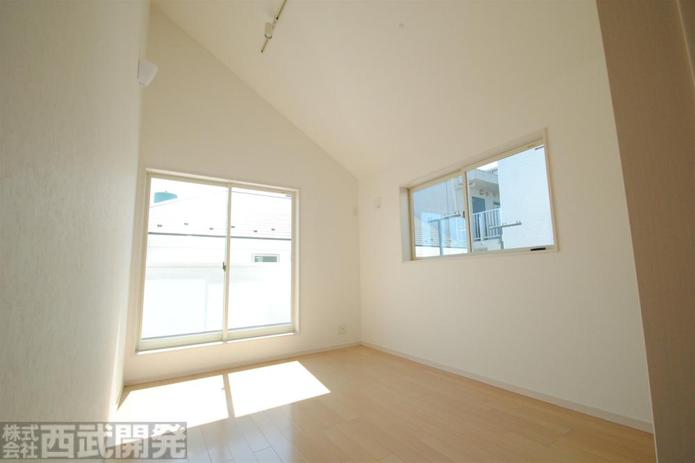 Non-living room. Building 2