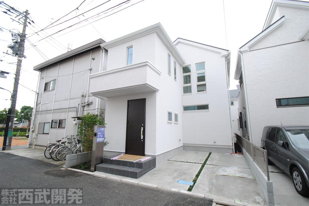 Local appearance photo. Local (10 May 2013) Shooting Building 2