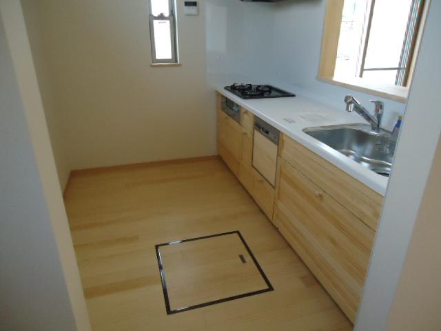 Same specifications photo (kitchen). ( Building) same specification
