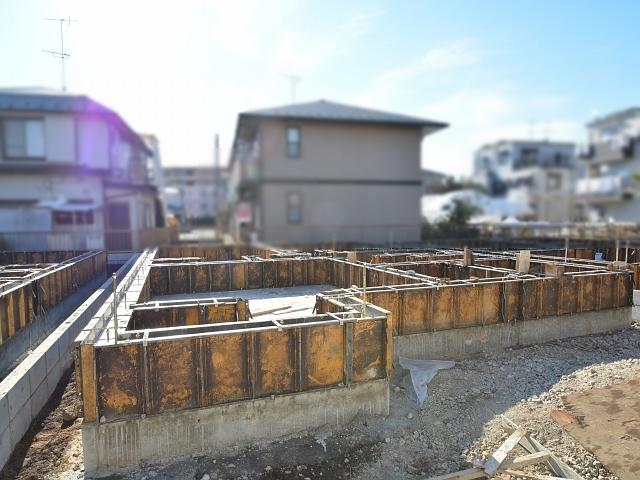 Local appearance photo. Momijigaoka 3-chome 5 Building Foundation