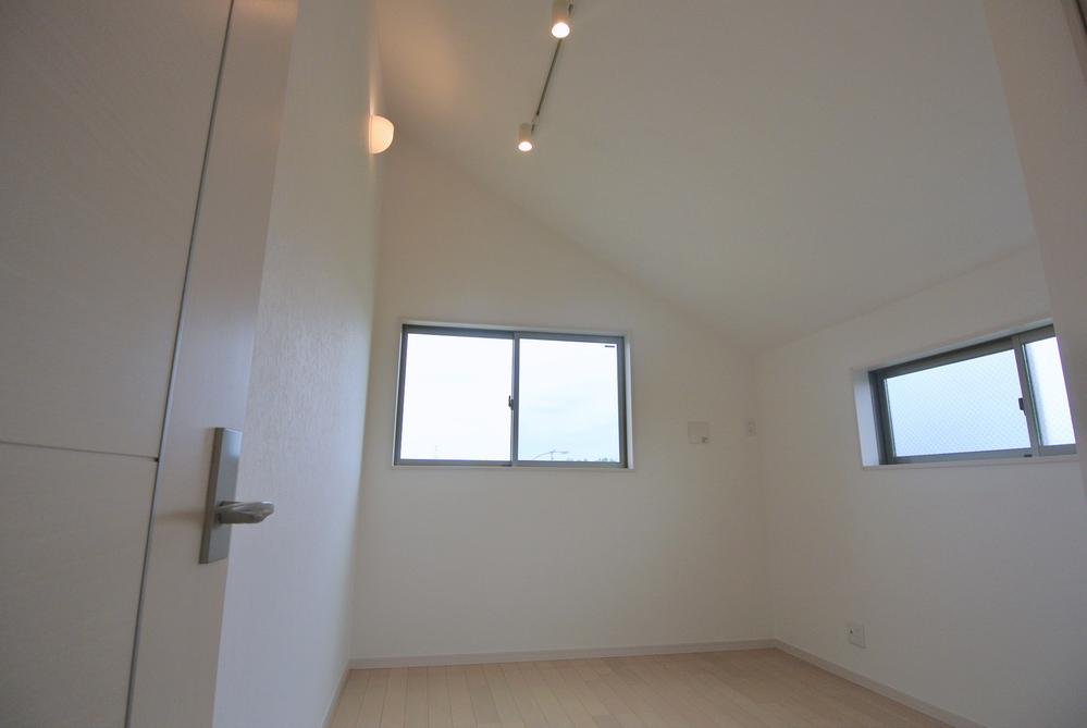 Same specifications photos (Other introspection). Seller construction cases