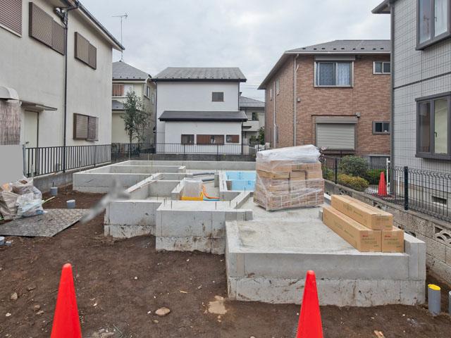 Local appearance photo. Local (12 May 2013) Shooting