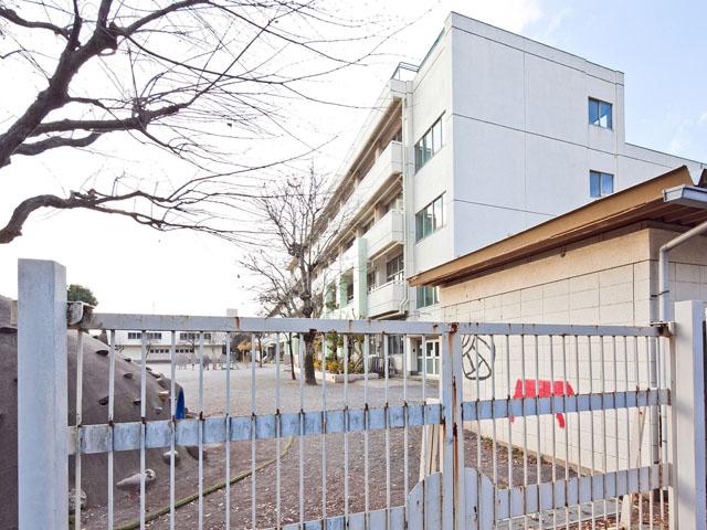 Primary school. 230m to Fuchu Municipal Fuchu ninth elementary school